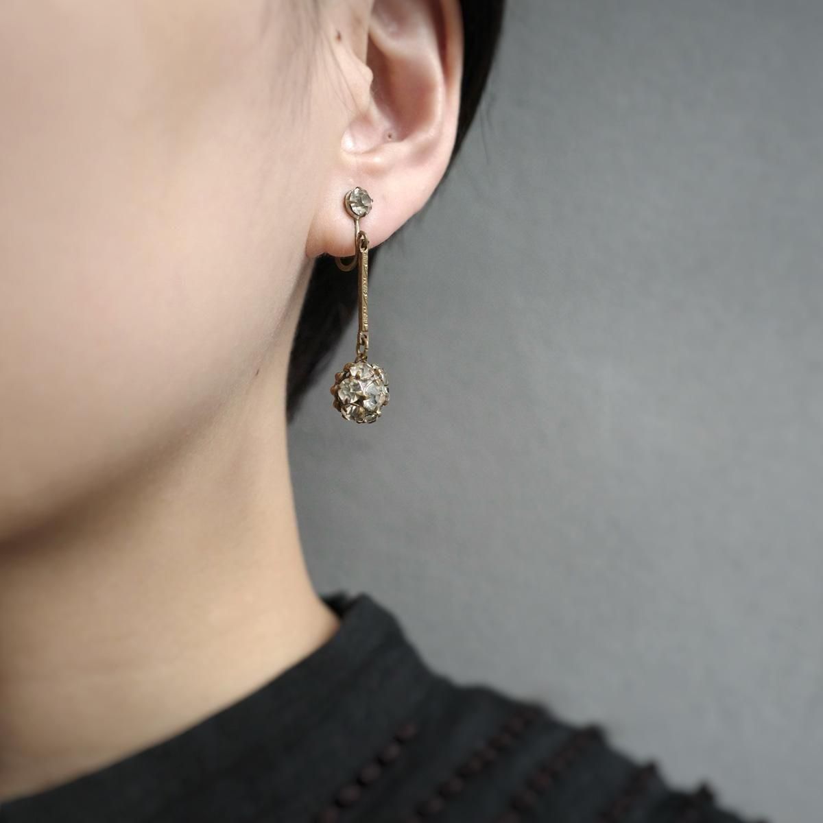 <img class='new_mark_img1' src='https://img.shop-pro.jp/img/new/icons13.gif' style='border:none;display:inline;margin:0px;padding:0px;width:auto;' />᥿ ꥢ饹 ܡ 󥰡1930-40's Metal Clear Glass Ball Earrings