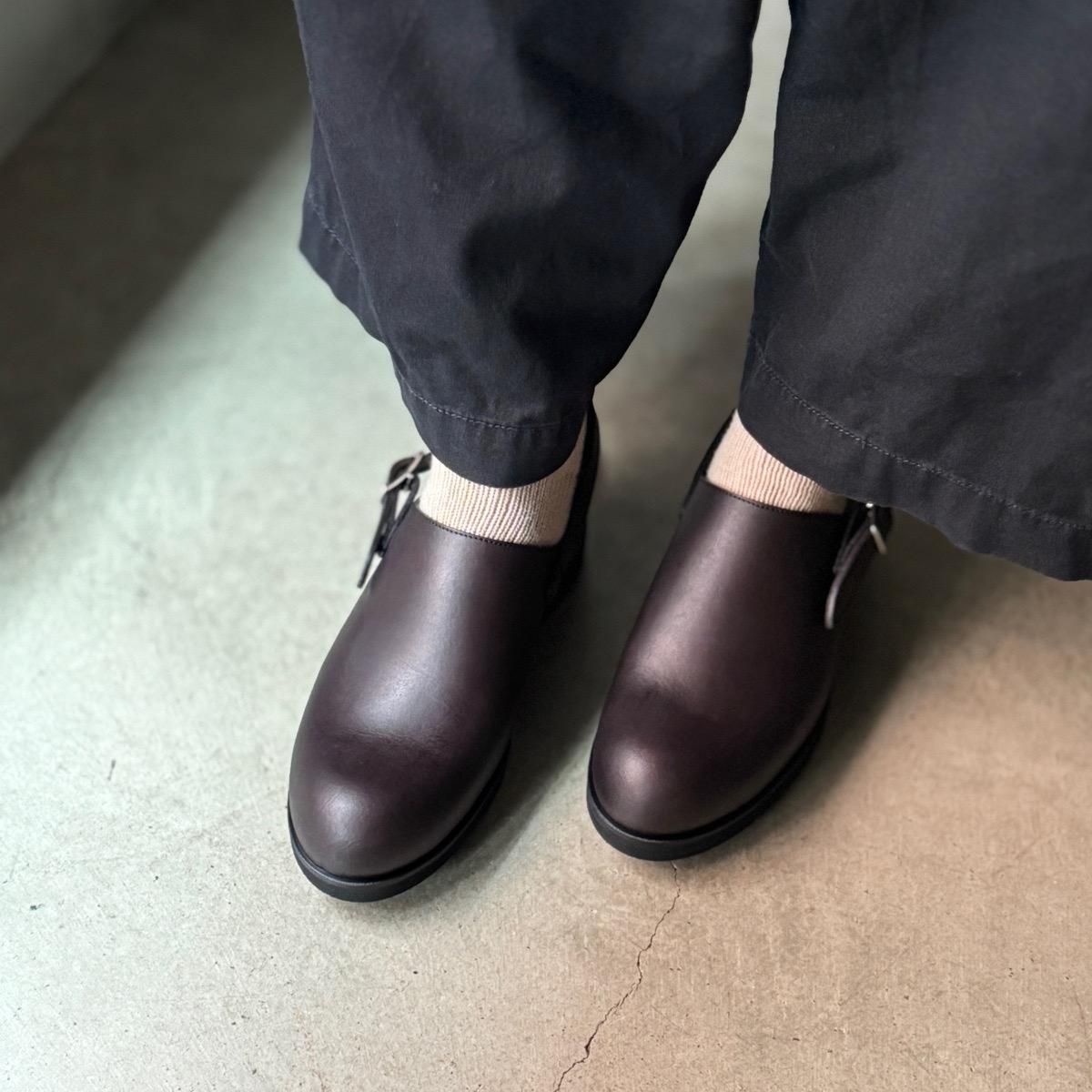 <img class='new_mark_img1' src='https://img.shop-pro.jp/img/new/icons13.gif' style='border:none;display:inline;margin:0px;padding:0px;width:auto;' />BEAUTIFUL SHOES Single Belt Clogsʥӥ塼ƥե륷塼 󥰥٥ åBrown