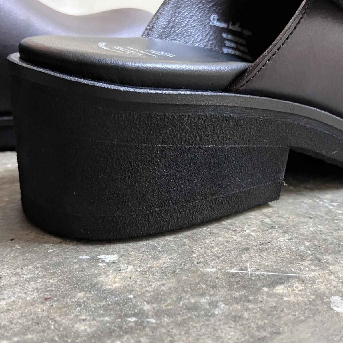 <img class='new_mark_img1' src='https://img.shop-pro.jp/img/new/icons13.gif' style='border:none;display:inline;margin:0px;padding:0px;width:auto;' />BEAUTIFUL SHOES Single Belt Clogsʥӥ塼ƥե륷塼 󥰥٥ åBrown