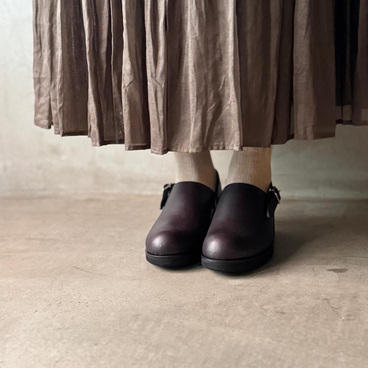 <img class='new_mark_img1' src='https://img.shop-pro.jp/img/new/icons13.gif' style='border:none;display:inline;margin:0px;padding:0px;width:auto;' />BEAUTIFUL SHOES Single Belt Clogsʥӥ塼ƥե륷塼 󥰥٥ åBrown
