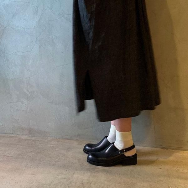 <img class='new_mark_img1' src='https://img.shop-pro.jp/img/new/icons56.gif' style='border:none;display:inline;margin:0px;padding:0px;width:auto;' />BEAUTIFUL SHOES Single Belt Clogsʥӥ塼ƥե륷塼 󥰥٥ åBlack