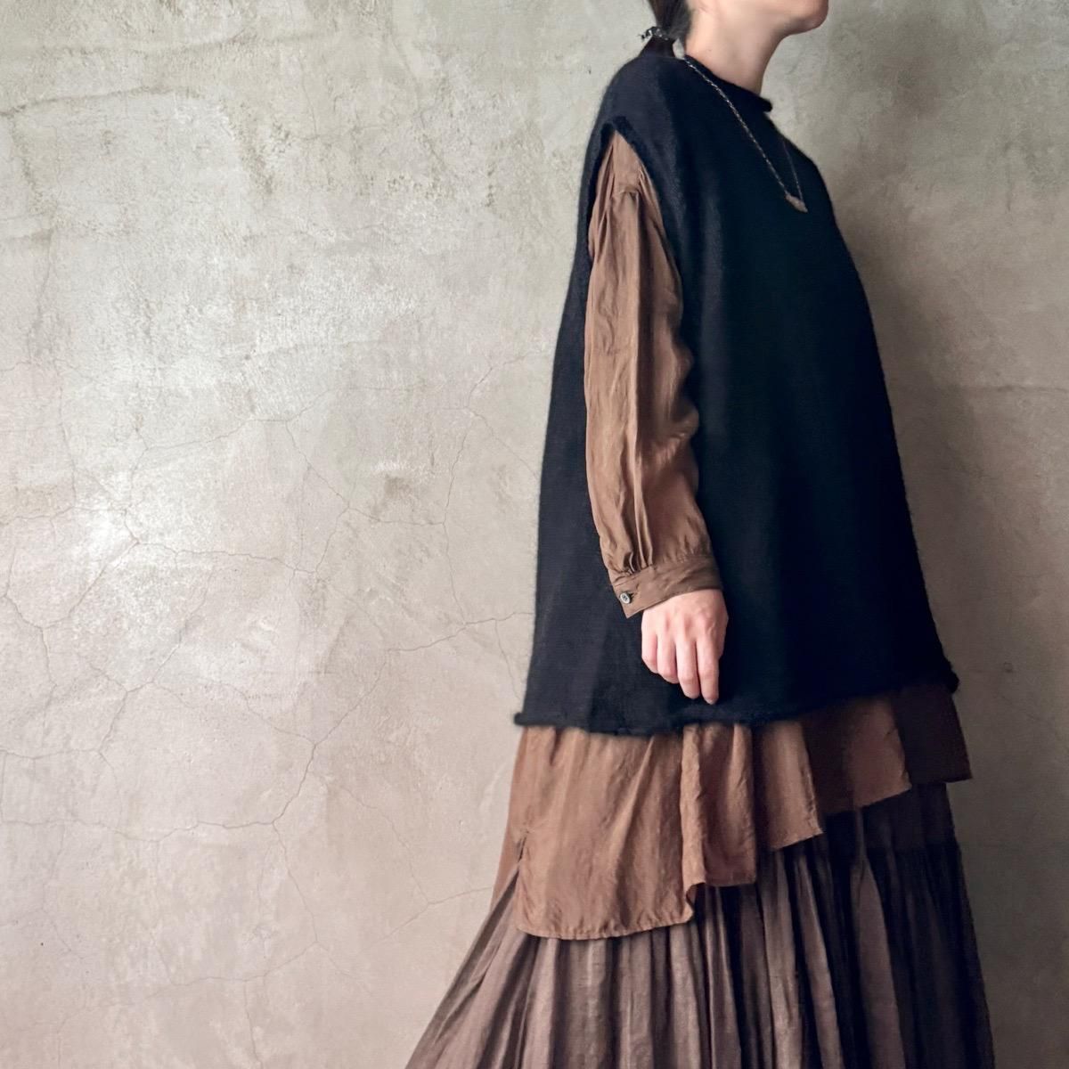 <img class='new_mark_img1' src='https://img.shop-pro.jp/img/new/icons13.gif' style='border:none;display:inline;margin:0px;padding:0px;width:auto;' />suzuki takayuki fulling knitted vestʥ業 ե ˥åƥɥ٥ȡblack