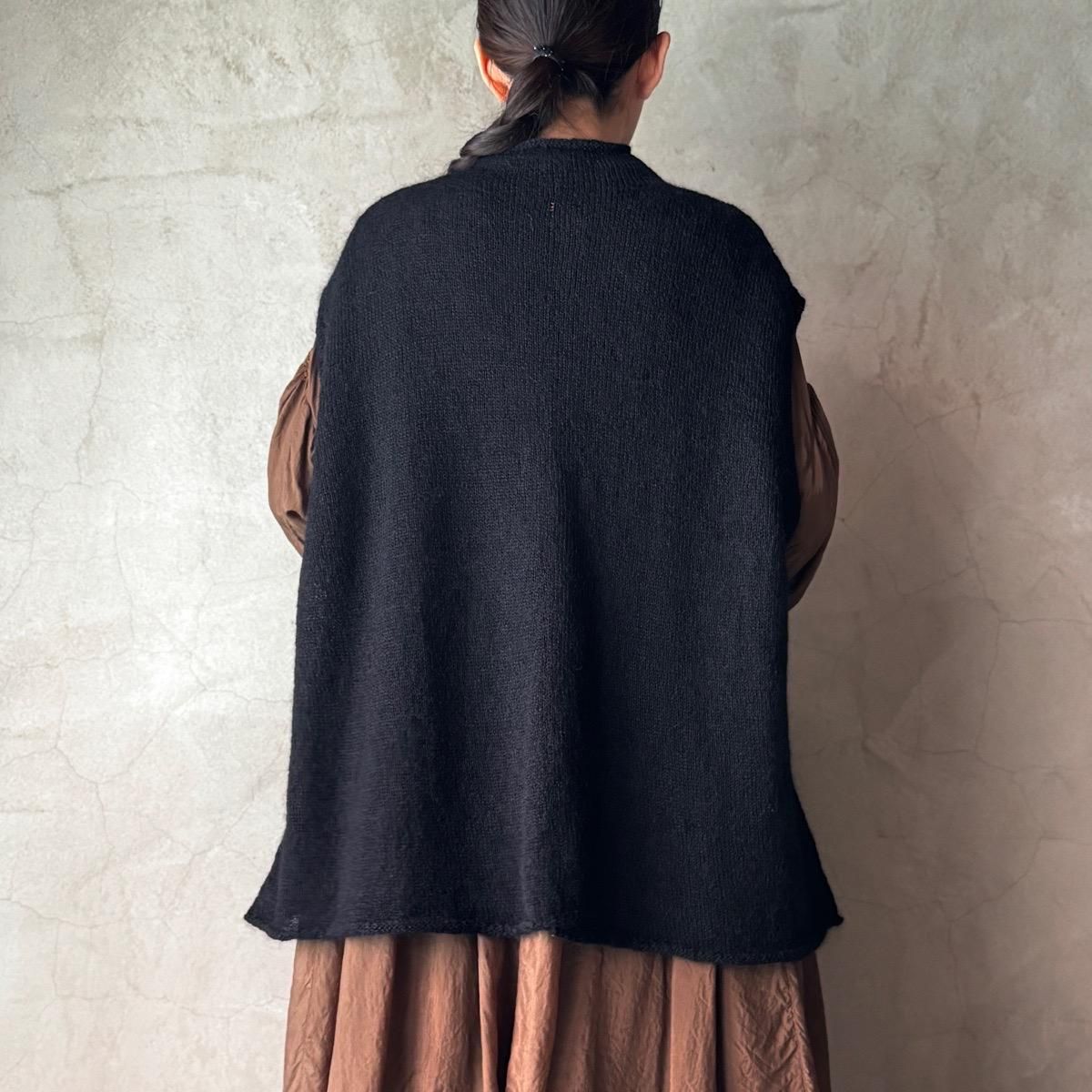 <img class='new_mark_img1' src='https://img.shop-pro.jp/img/new/icons13.gif' style='border:none;display:inline;margin:0px;padding:0px;width:auto;' />suzuki takayuki fulling knitted vestʥ業 ե ˥åƥɥ٥ȡblack