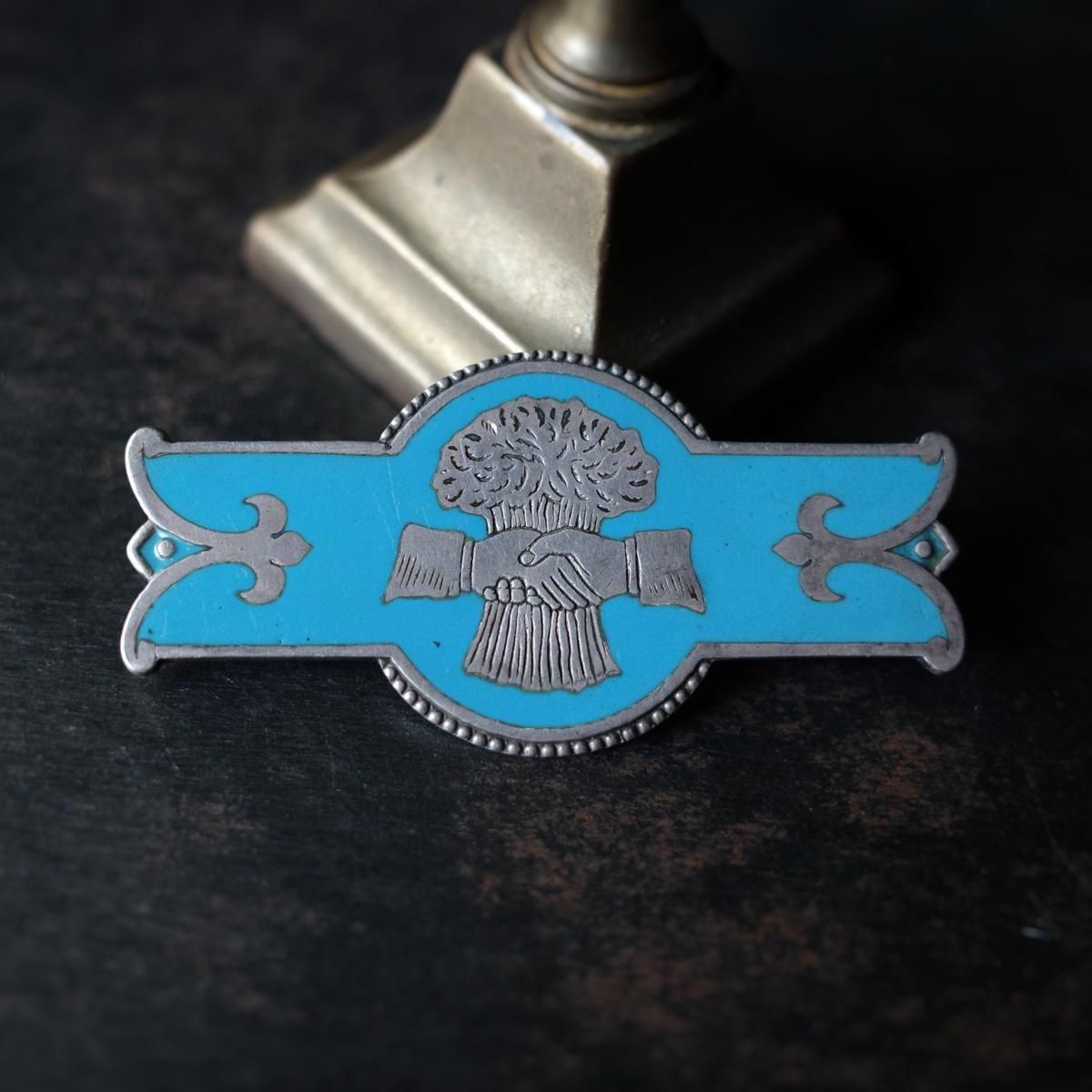 <img class='new_mark_img1' src='https://img.shop-pro.jp/img/new/icons13.gif' style='border:none;display:inline;margin:0px;padding:0px;width:auto;' />1896ǯ С ʥ ϥ ֥c.1896 Silver Enamel Shake Hands Brooch