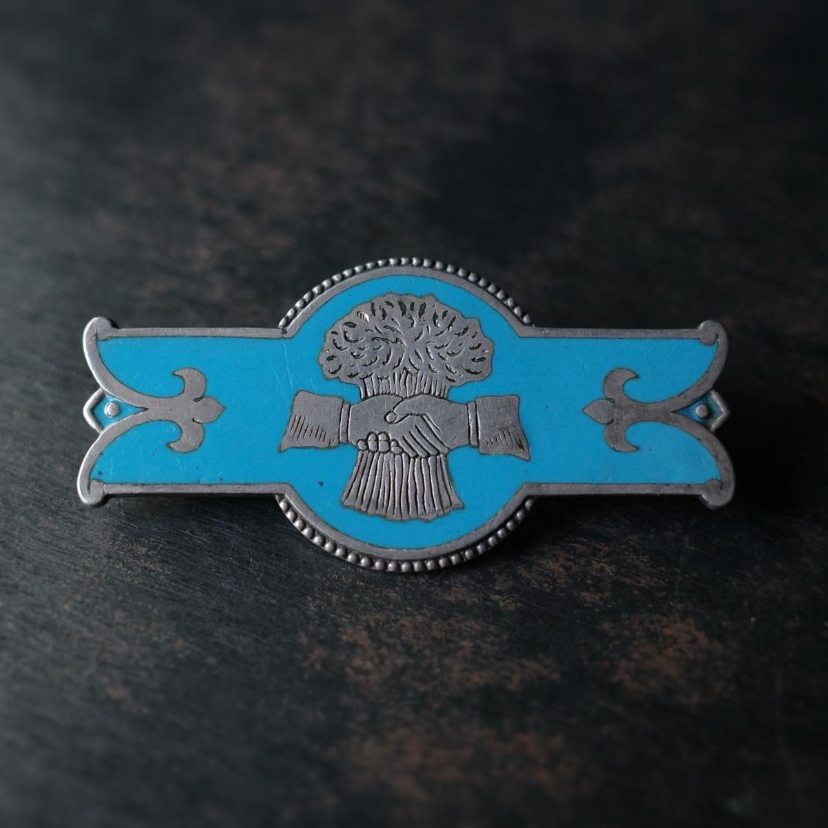 <img class='new_mark_img1' src='https://img.shop-pro.jp/img/new/icons13.gif' style='border:none;display:inline;margin:0px;padding:0px;width:auto;' />1896ǯ С ʥ ϥ ֥c.1896 Silver Enamel Shake Hands Brooch