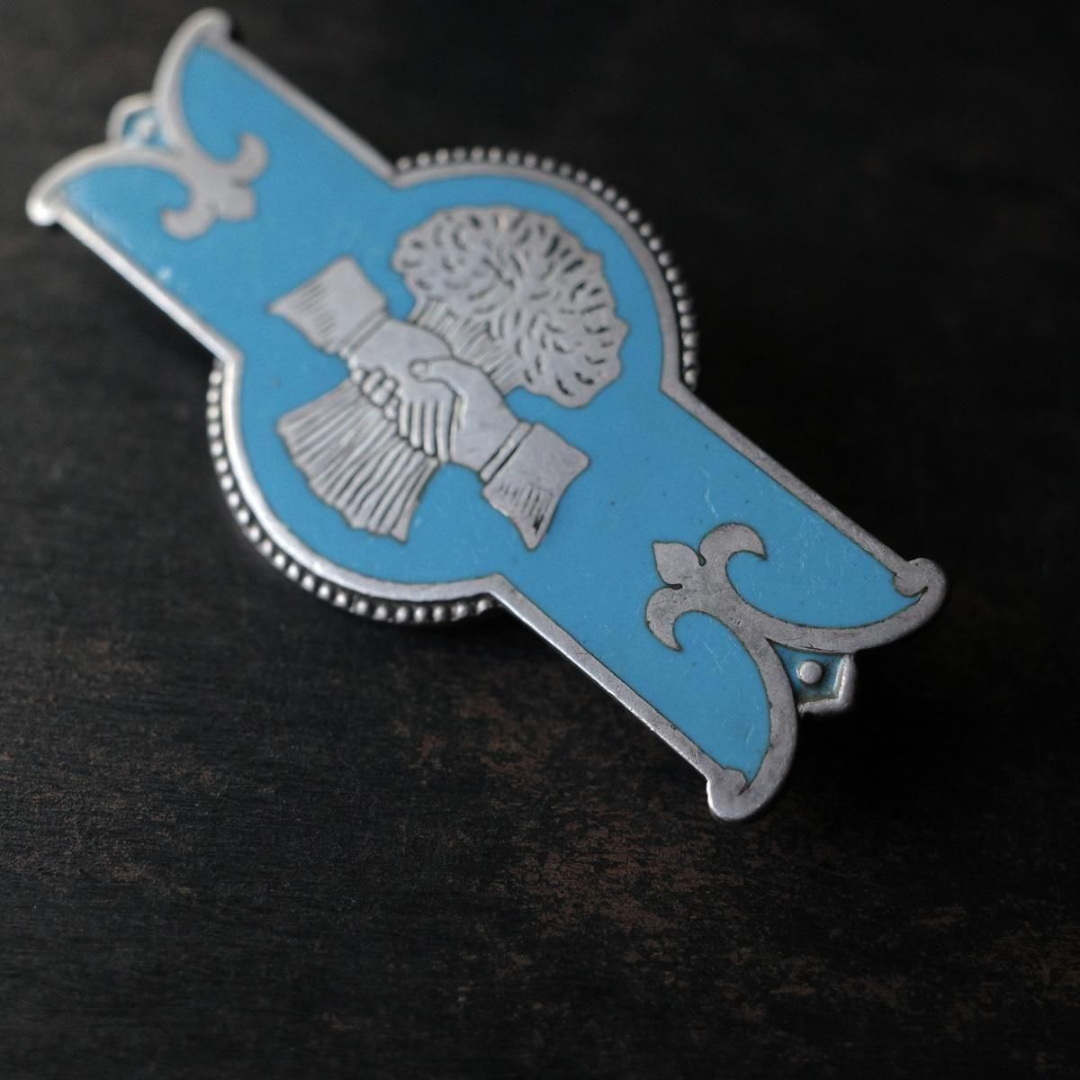 <img class='new_mark_img1' src='https://img.shop-pro.jp/img/new/icons13.gif' style='border:none;display:inline;margin:0px;padding:0px;width:auto;' />1896ǯ С ʥ ϥ ֥c.1896 Silver Enamel Shake Hands Brooch