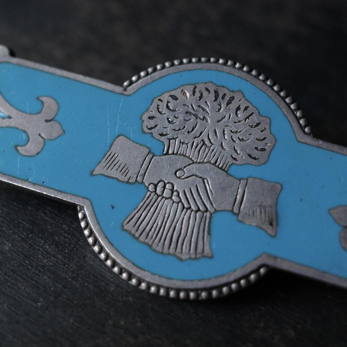 <img class='new_mark_img1' src='https://img.shop-pro.jp/img/new/icons13.gif' style='border:none;display:inline;margin:0px;padding:0px;width:auto;' />1896ǯ С ʥ ϥ ֥c.1896 Silver Enamel Shake Hands Brooch