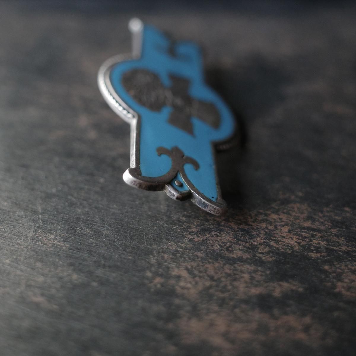 <img class='new_mark_img1' src='https://img.shop-pro.jp/img/new/icons13.gif' style='border:none;display:inline;margin:0px;padding:0px;width:auto;' />1896ǯ С ʥ ϥ ֥c.1896 Silver Enamel Shake Hands Brooch