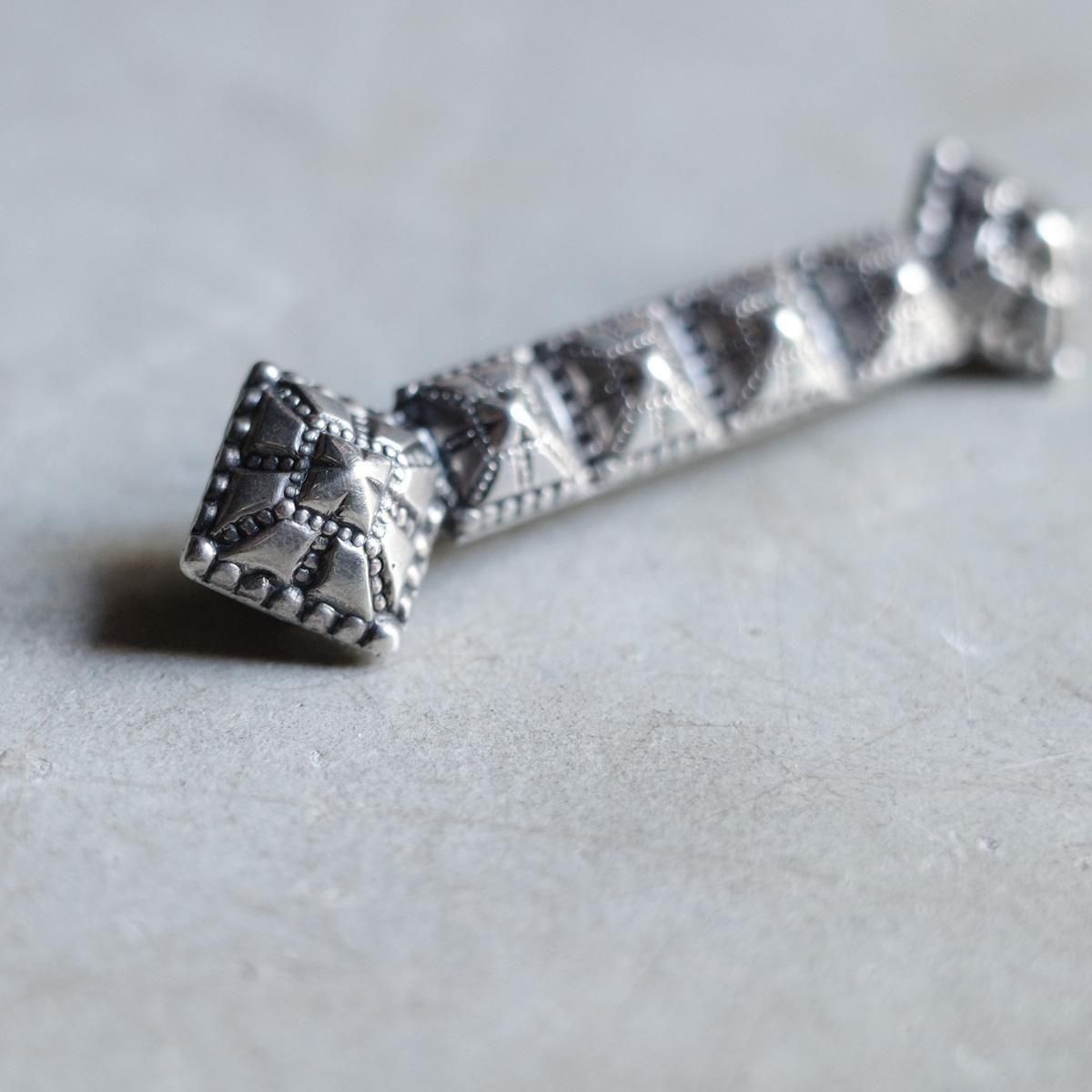 <img class='new_mark_img1' src='https://img.shop-pro.jp/img/new/icons13.gif' style='border:none;display:inline;margin:0px;padding:0px;width:auto;' />ȥꥢ С С ֥Victorian Silver Brooch