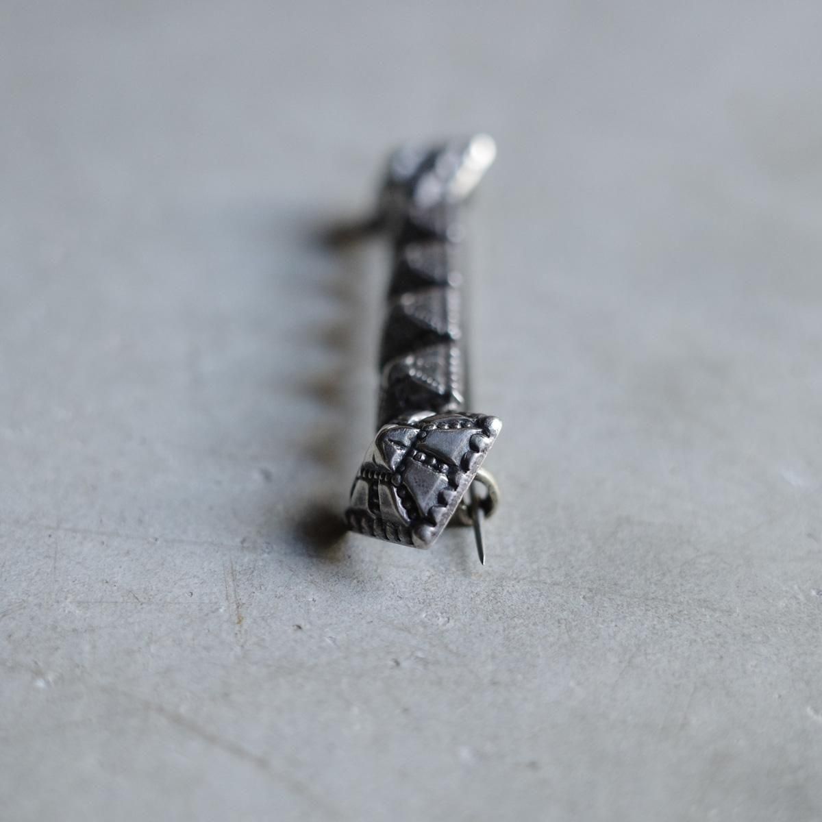 <img class='new_mark_img1' src='https://img.shop-pro.jp/img/new/icons13.gif' style='border:none;display:inline;margin:0px;padding:0px;width:auto;' />ȥꥢ С С ֥Victorian Silver Brooch