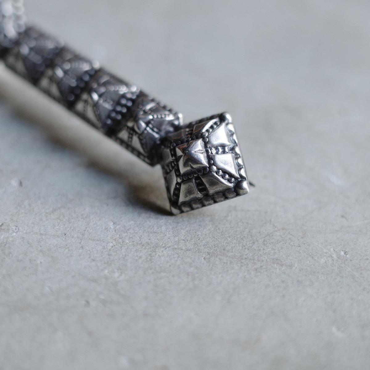 <img class='new_mark_img1' src='https://img.shop-pro.jp/img/new/icons13.gif' style='border:none;display:inline;margin:0px;padding:0px;width:auto;' />ȥꥢ С С ֥Victorian Silver Brooch