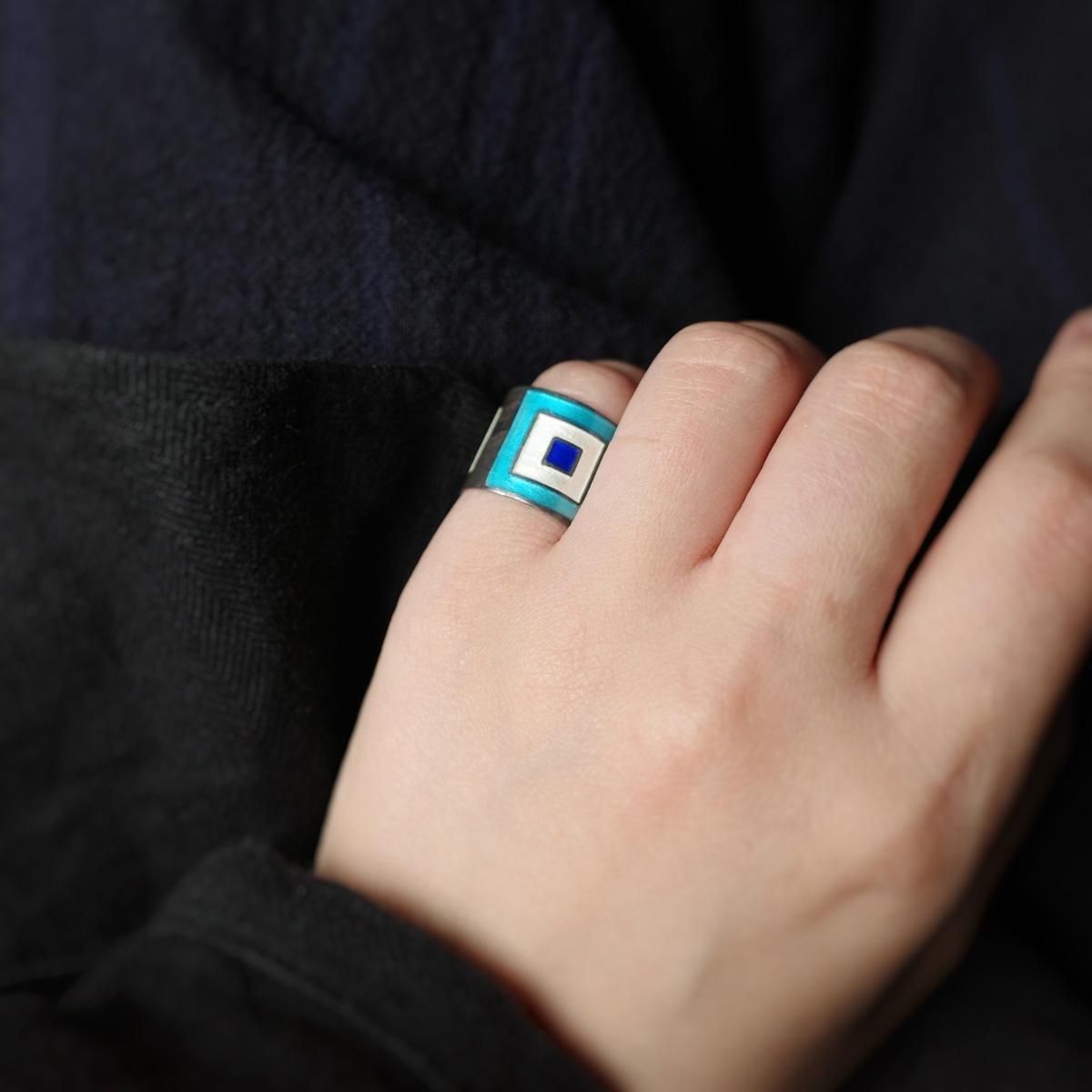 <img class='new_mark_img1' src='https://img.shop-pro.jp/img/new/icons13.gif' style='border:none;display:inline;margin:0px;padding:0px;width:auto;' />С ֥롼 ʥ 󥰡Vintage Silver Blue Enamel Ring