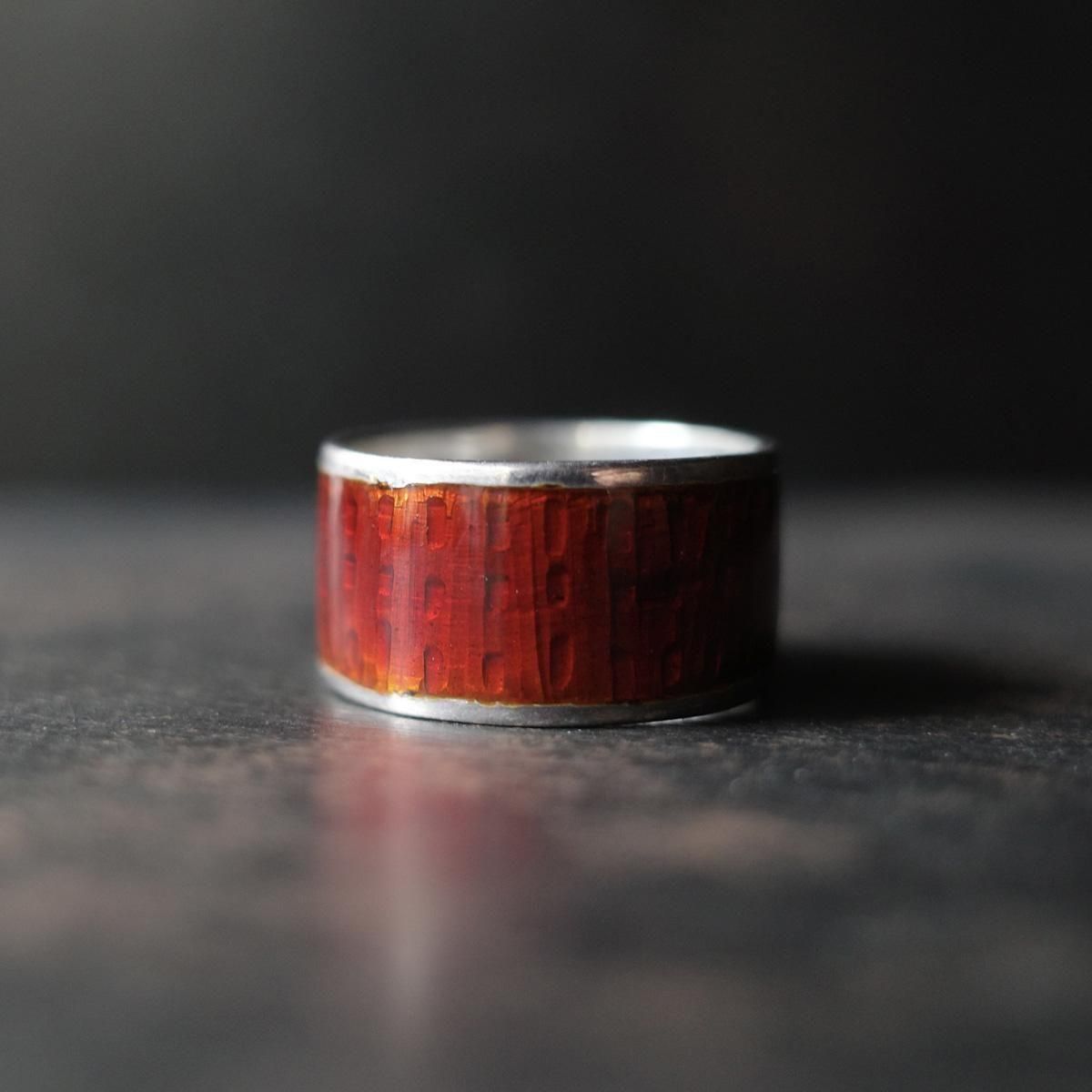 <img class='new_mark_img1' src='https://img.shop-pro.jp/img/new/icons13.gif' style='border:none;display:inline;margin:0px;padding:0px;width:auto;' />С å ʥ 󥰡Vintage Silver Red Enamel Ring