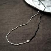 <img class='new_mark_img1' src='https://img.shop-pro.jp/img/new/icons13.gif' style='border:none;display:inline;margin:0px;padding:0px;width:auto;' />【オリジナルジュエリー / PIANOQUE】 アンティークビーズとパールのネックレス /  1連 S-1