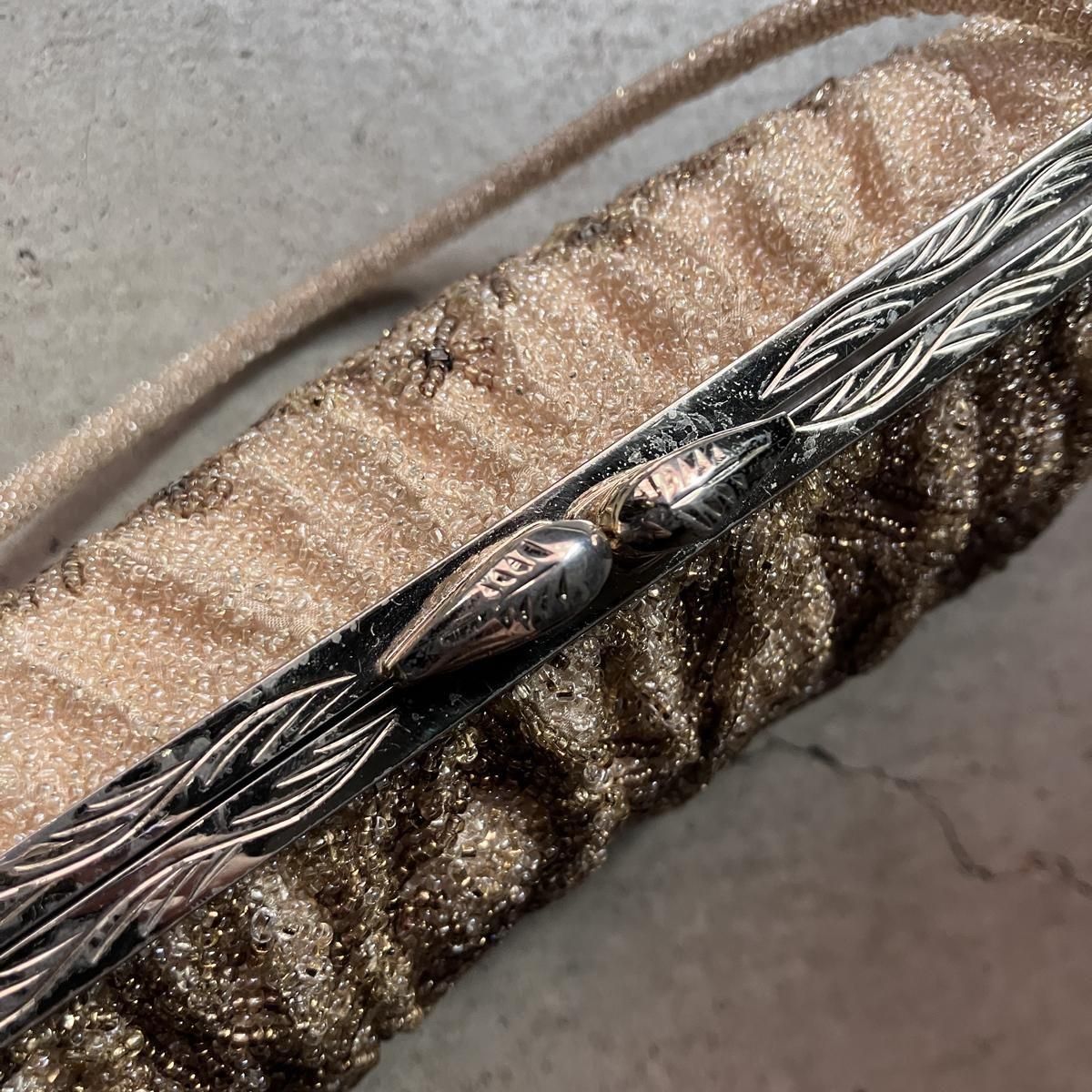 <img class='new_mark_img1' src='https://img.shop-pro.jp/img/new/icons13.gif' style='border:none;display:inline;margin:0px;padding:0px;width:auto;' />ơ ɩ ɥ١ ӡХåVintage Gold Beige Beads Bag