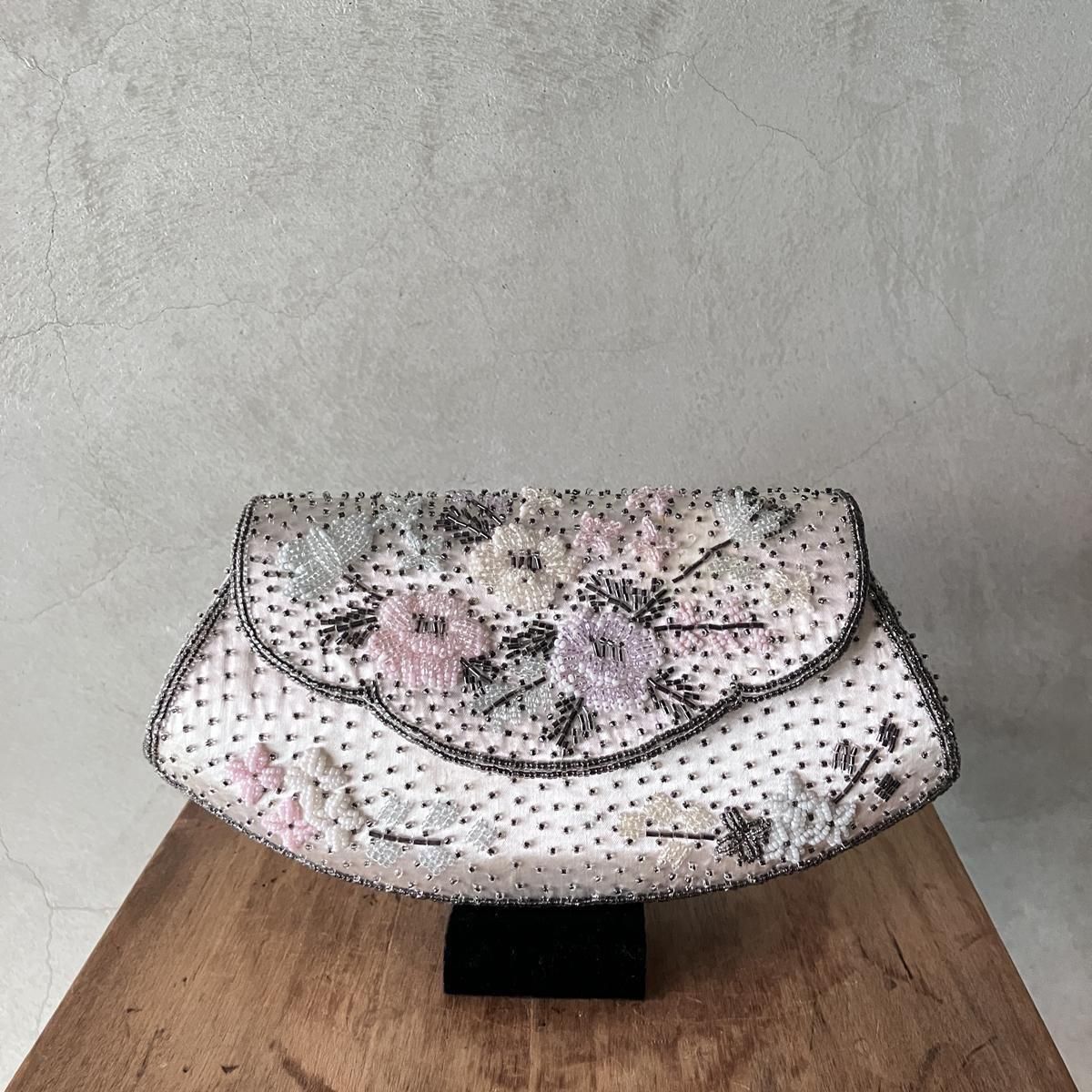 <img class='new_mark_img1' src='https://img.shop-pro.jp/img/new/icons13.gif' style='border:none;display:inline;margin:0px;padding:0px;width:auto;' />ơ ե ӡɽ åХåVintage Floral Beads Embroidery Clutch Bag