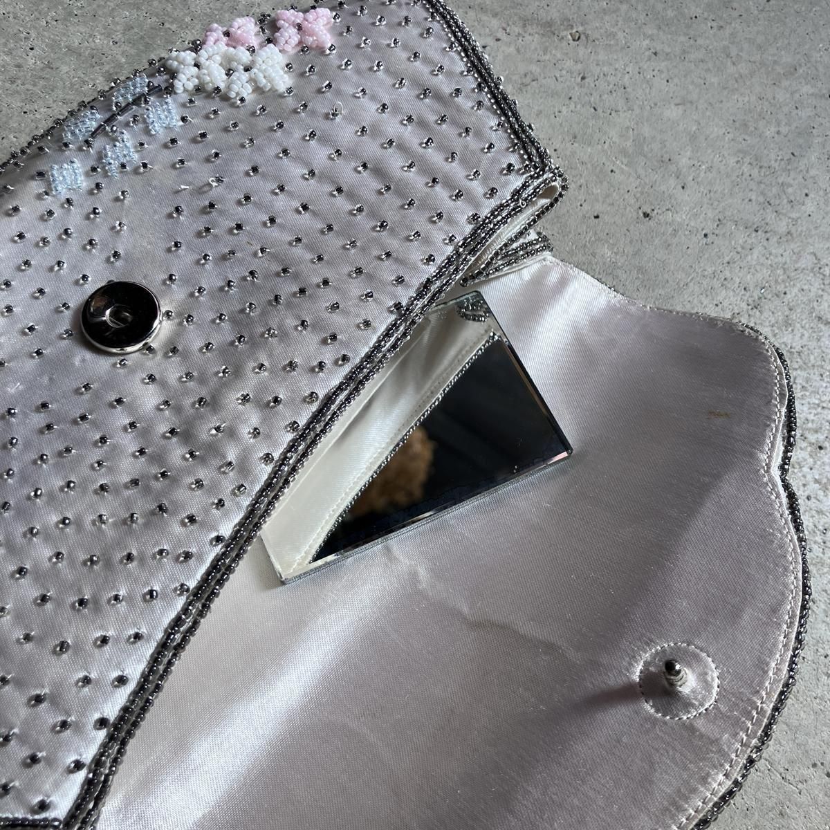 <img class='new_mark_img1' src='https://img.shop-pro.jp/img/new/icons13.gif' style='border:none;display:inline;margin:0px;padding:0px;width:auto;' />ơ ե ӡɽ åХåVintage Floral Beads Embroidery Clutch Bag