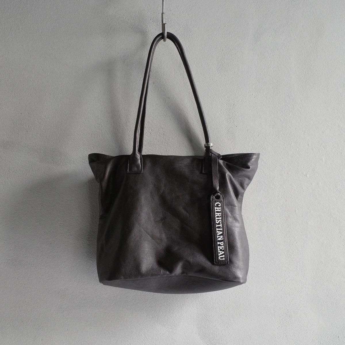 <img class='new_mark_img1' src='https://img.shop-pro.jp/img/new/icons13.gif' style='border:none;display:inline;margin:0px;padding:0px;width:auto;' />CHRISTIAN PEAU 06471 CPʥꥹ ݡ Хå BLACK