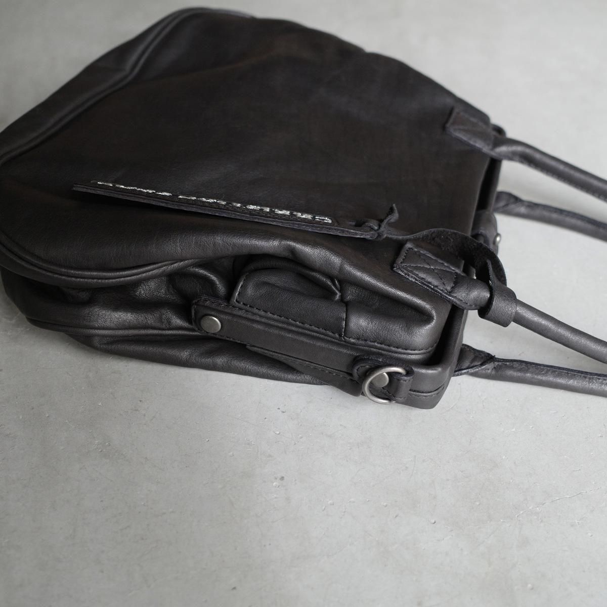 <img class='new_mark_img1' src='https://img.shop-pro.jp/img/new/icons13.gif' style='border:none;display:inline;margin:0px;padding:0px;width:auto;' />CHRISTIAN PEAU 06451-2 CPʥꥹ ݡ Хå BLACK