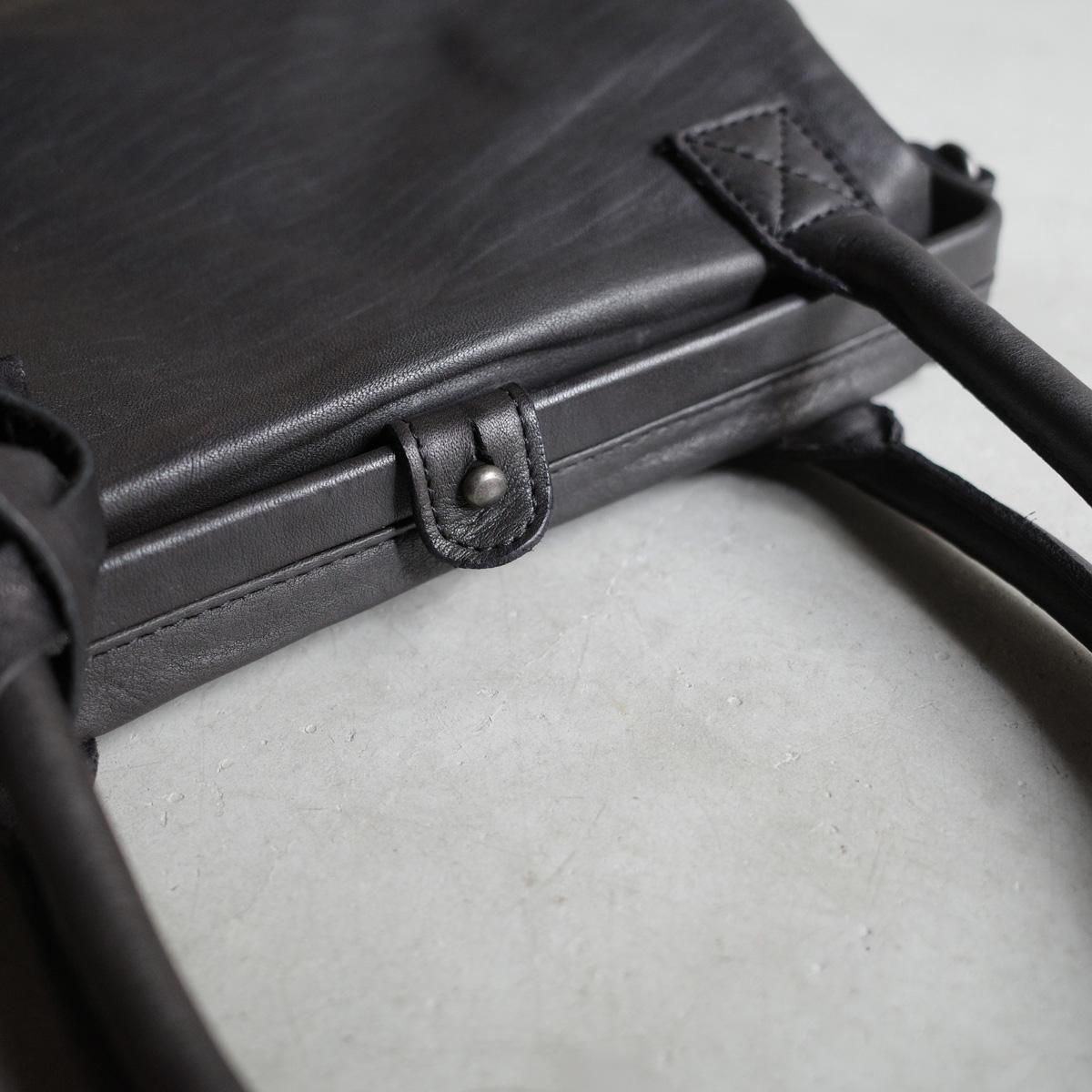 <img class='new_mark_img1' src='https://img.shop-pro.jp/img/new/icons13.gif' style='border:none;display:inline;margin:0px;padding:0px;width:auto;' />CHRISTIAN PEAU 06451-2 CPʥꥹ ݡ Хå BLACK