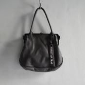 <img class='new_mark_img1' src='https://img.shop-pro.jp/img/new/icons13.gif' style='border:none;display:inline;margin:0px;padding:0px;width:auto;' />CHRISTIAN PEAU 06451-2 CPʥꥹ ݡ Хå BLACK