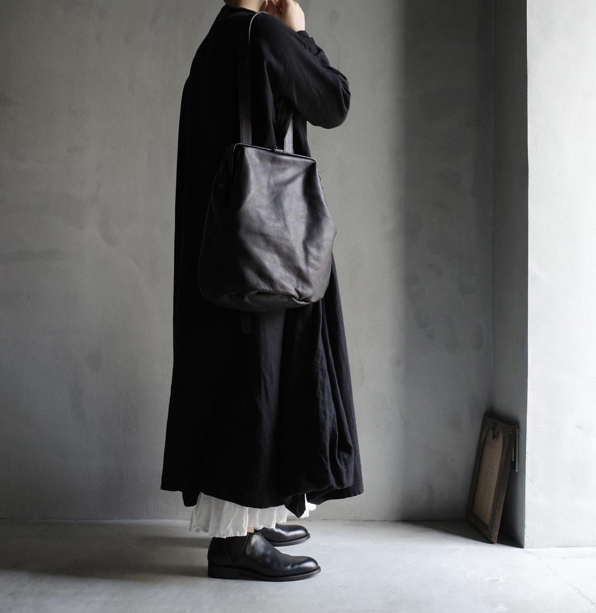 <img class='new_mark_img1' src='https://img.shop-pro.jp/img/new/icons13.gif' style='border:none;display:inline;margin:0px;padding:0px;width:auto;' />CHRISTIAN PEAU  CP 06352 GM ʥꥹ ݡ Хå BLACK