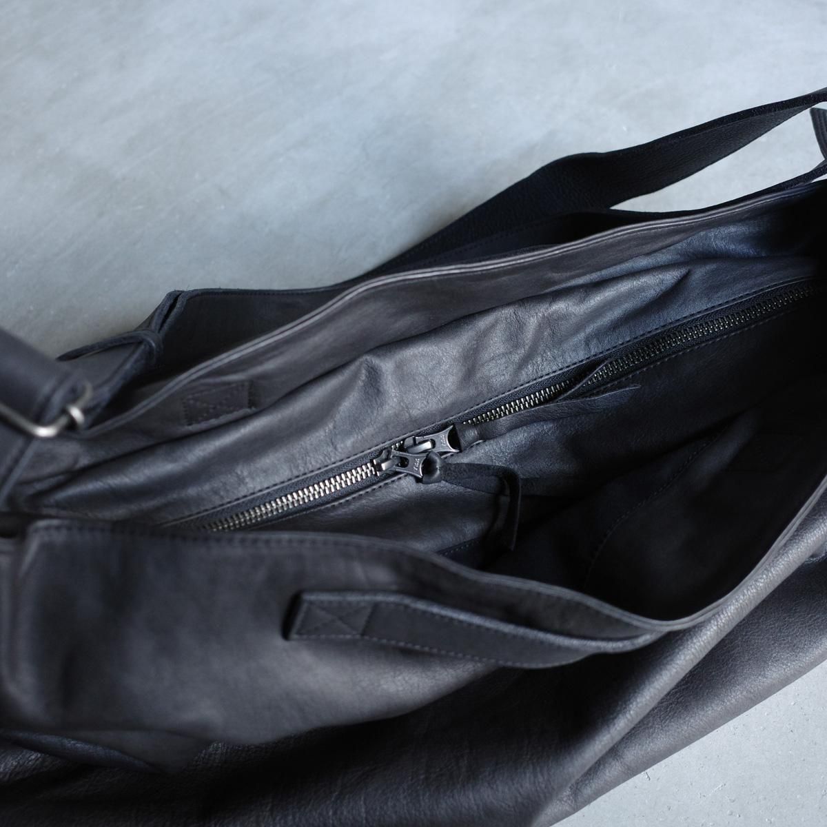 <img class='new_mark_img1' src='https://img.shop-pro.jp/img/new/icons13.gif' style='border:none;display:inline;margin:0px;padding:0px;width:auto;' />CHRISTIAN PEAU 06446-3 CP ʥꥹ ݡ Хå BLACK