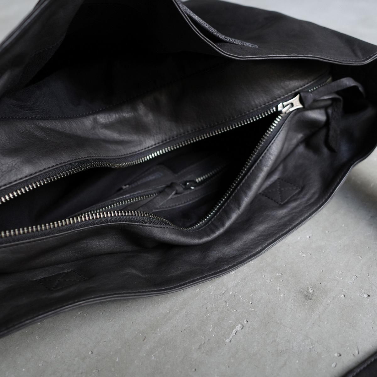 <img class='new_mark_img1' src='https://img.shop-pro.jp/img/new/icons13.gif' style='border:none;display:inline;margin:0px;padding:0px;width:auto;' />CHRISTIAN PEAU 06446-3 CP ʥꥹ ݡ Хå BLACK