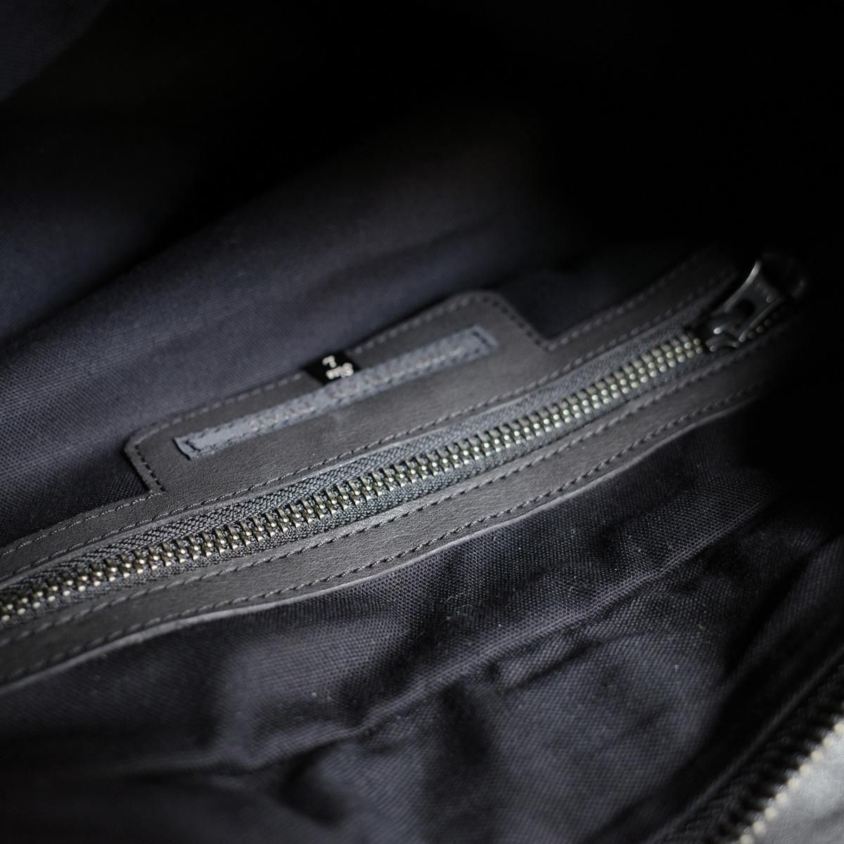 <img class='new_mark_img1' src='https://img.shop-pro.jp/img/new/icons13.gif' style='border:none;display:inline;margin:0px;padding:0px;width:auto;' />CHRISTIAN PEAU 06446-3 CP ʥꥹ ݡ Хå BLACK