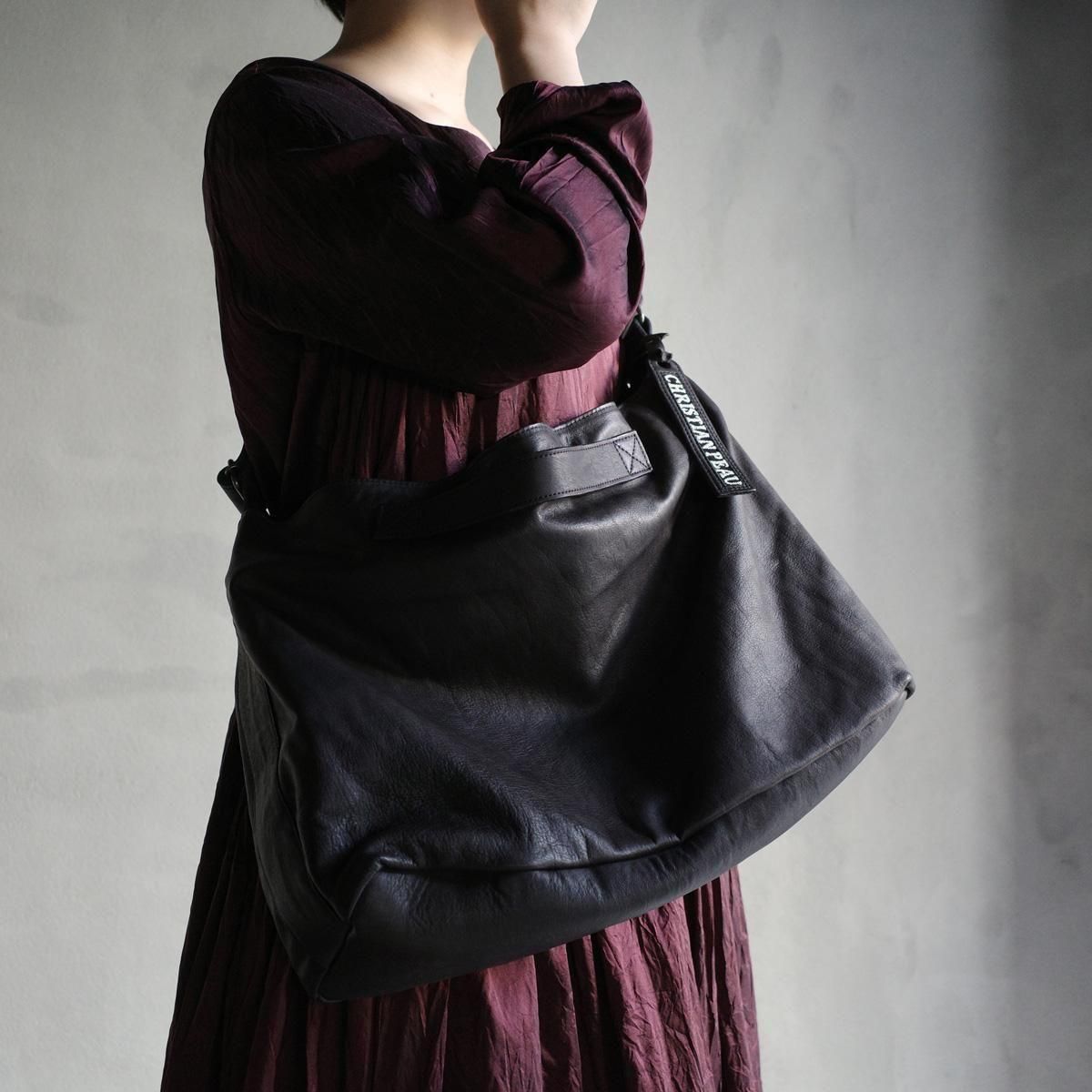 <img class='new_mark_img1' src='https://img.shop-pro.jp/img/new/icons13.gif' style='border:none;display:inline;margin:0px;padding:0px;width:auto;' />CHRISTIAN PEAU 06446-3 CP ʥꥹ ݡ Хå BLACK