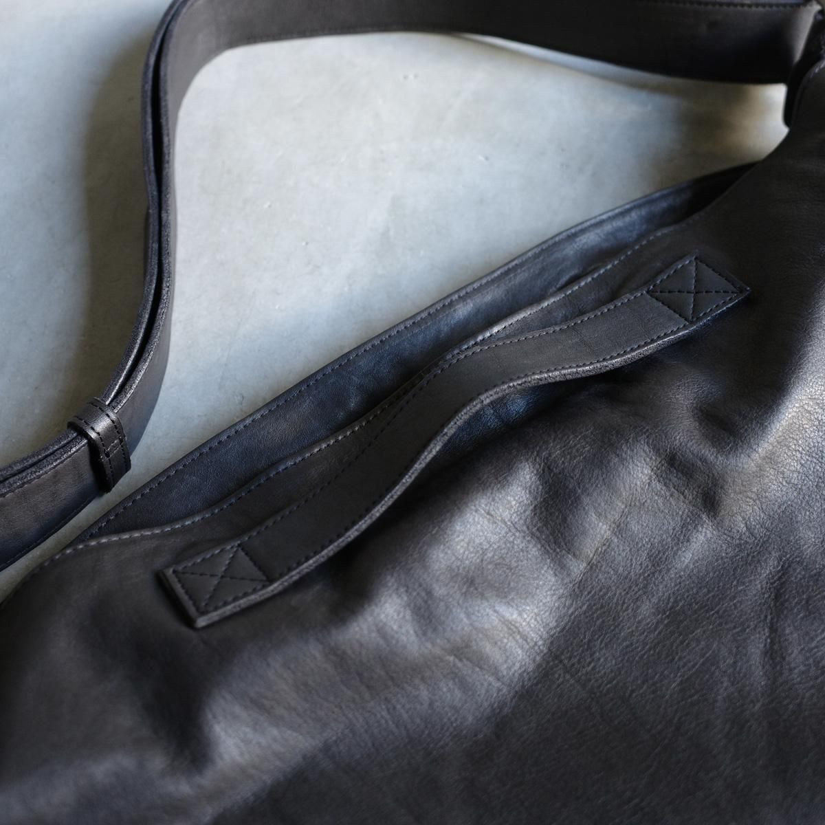 <img class='new_mark_img1' src='https://img.shop-pro.jp/img/new/icons13.gif' style='border:none;display:inline;margin:0px;padding:0px;width:auto;' />CHRISTIAN PEAU 06446-3 CP ʥꥹ ݡ Хå BLACK