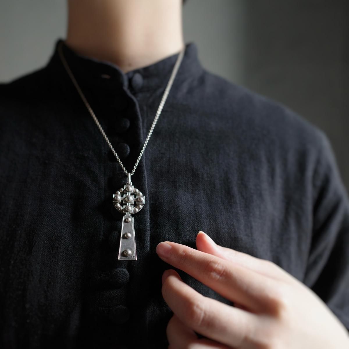 <img class='new_mark_img1' src='https://img.shop-pro.jp/img/new/icons13.gif' style='border:none;display:inline;margin:0px;padding:0px;width:auto;' />ȥꥢ С  ڥ ȥåסVictorian Silver Geometric Pendant Top