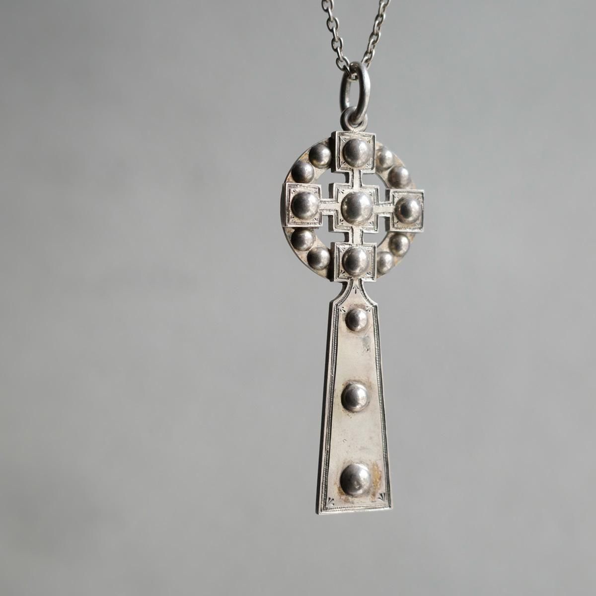 <img class='new_mark_img1' src='https://img.shop-pro.jp/img/new/icons13.gif' style='border:none;display:inline;margin:0px;padding:0px;width:auto;' />ȥꥢ С  ڥ ȥåסVictorian Silver Geometric Pendant Top