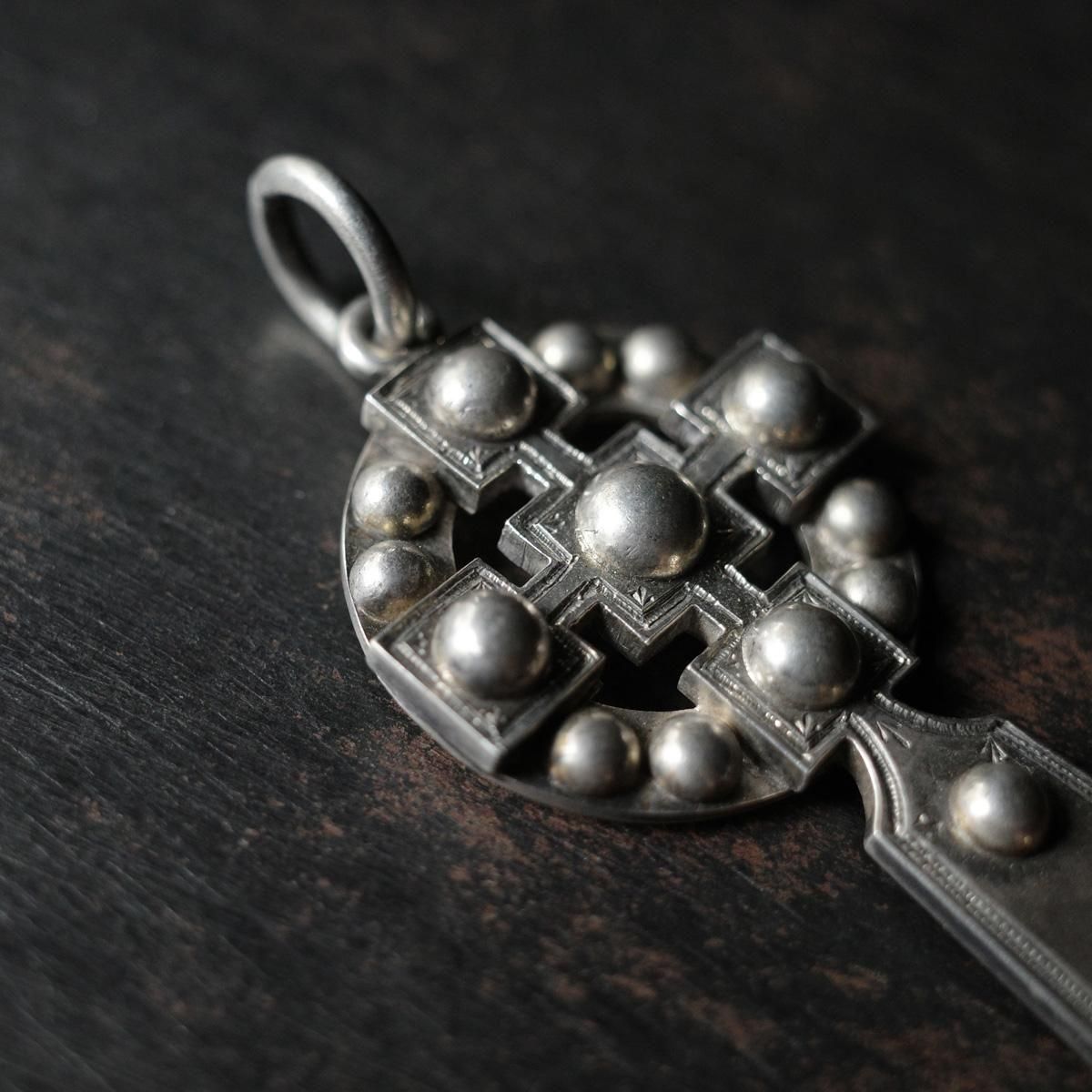 <img class='new_mark_img1' src='https://img.shop-pro.jp/img/new/icons13.gif' style='border:none;display:inline;margin:0px;padding:0px;width:auto;' />ȥꥢ С  ڥ ȥåסVictorian Silver Geometric Pendant Top