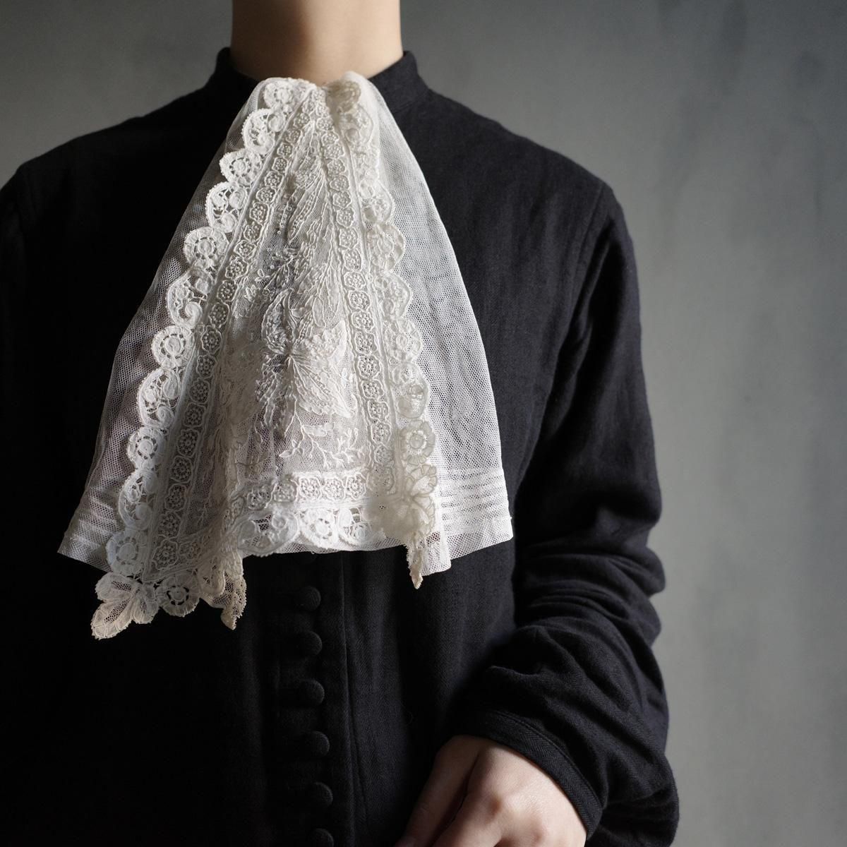 <img class='new_mark_img1' src='https://img.shop-pro.jp/img/new/icons13.gif' style='border:none;display:inline;margin:0px;padding:0px;width:auto;' />ƥ 졼 ܡAntique Lace Jabot