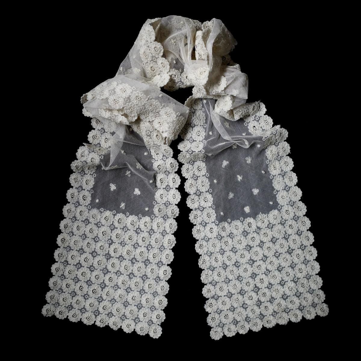 アンティーク レース ストール（Antique Lace Stole）- JeJe PIANO