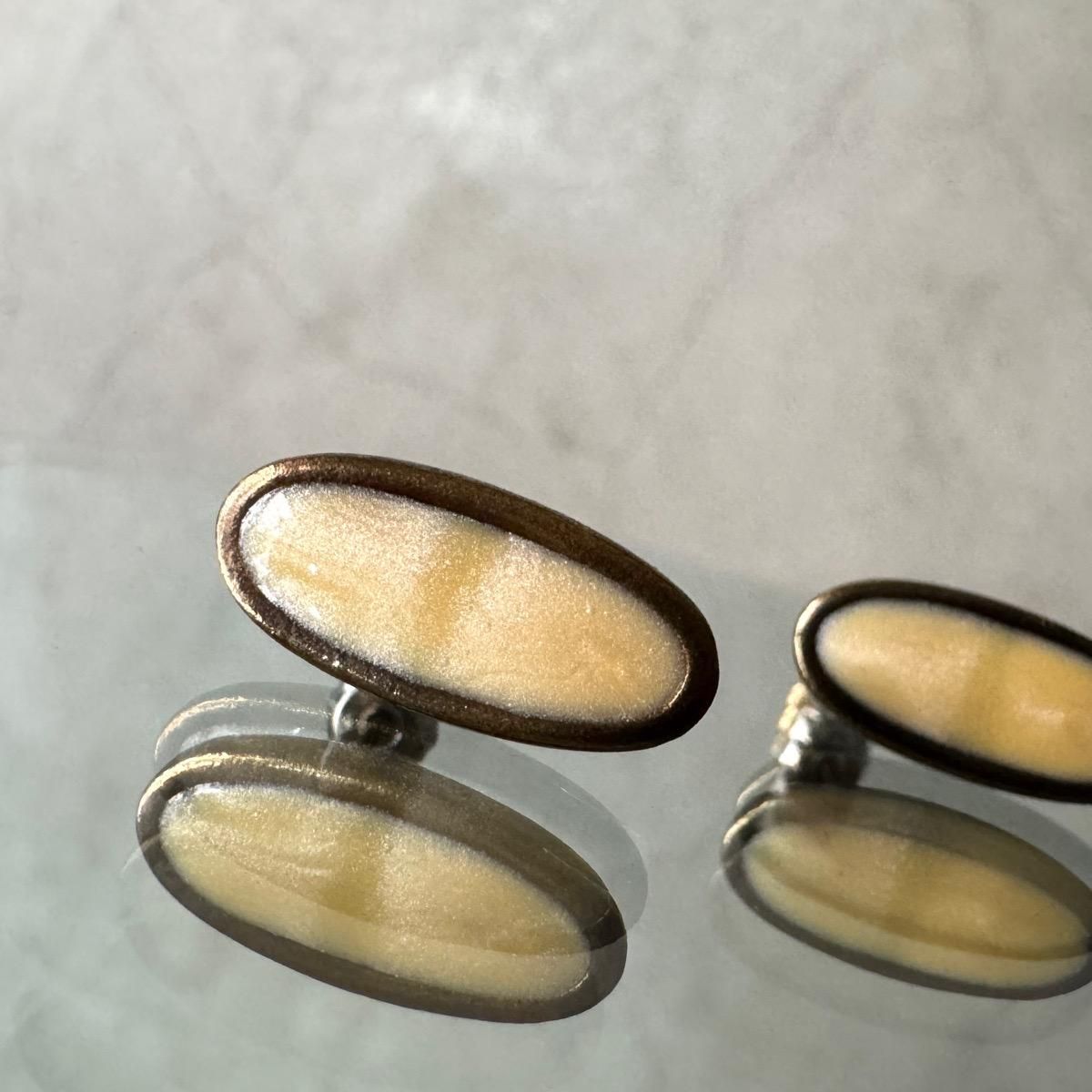 <img class='new_mark_img1' src='https://img.shop-pro.jp/img/new/icons13.gif' style='border:none;display:inline;margin:0px;padding:0px;width:auto;' />1970-80ǯ ᥿ ʥ Х륤ԥMetal Enamel EarringsDead Stock