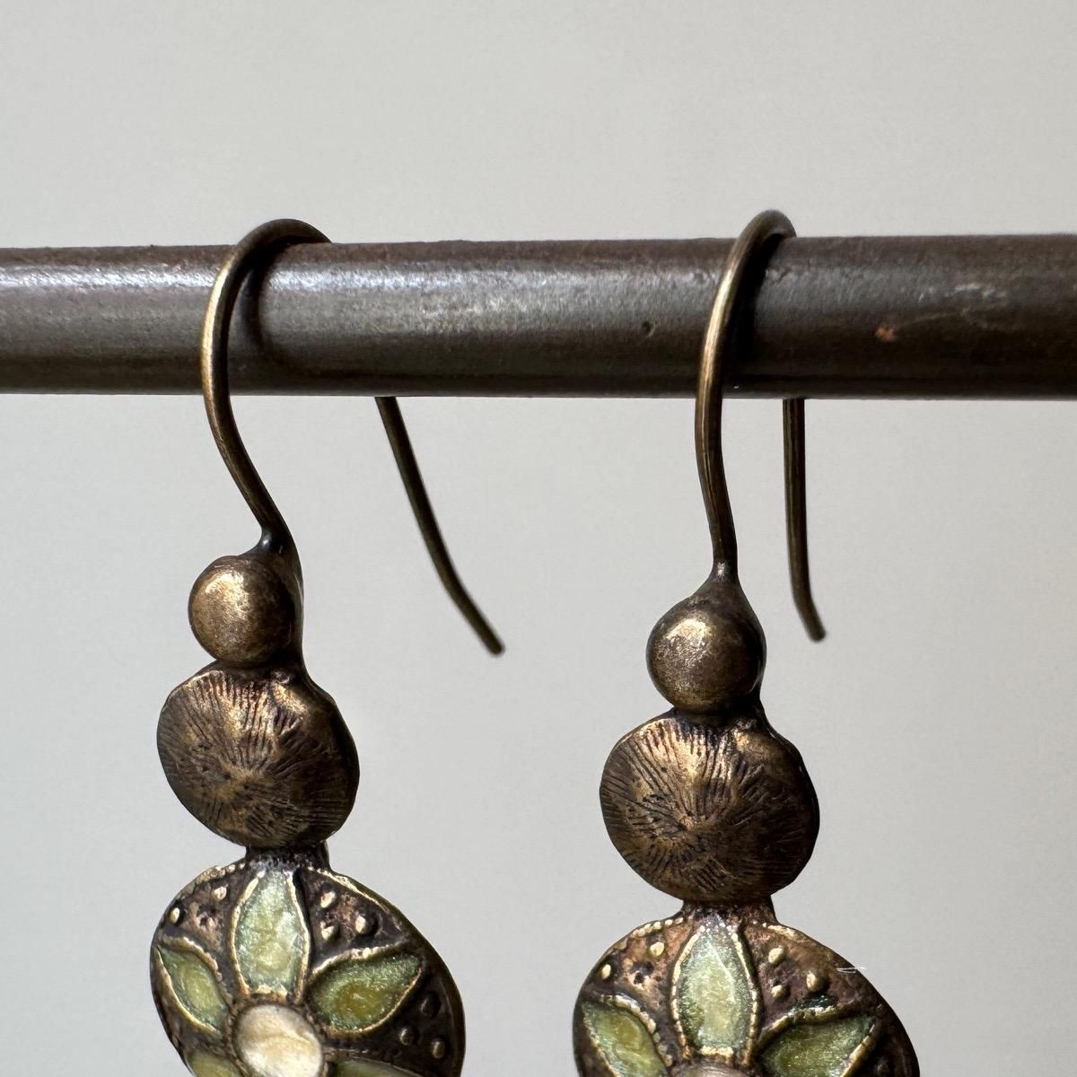 <img class='new_mark_img1' src='https://img.shop-pro.jp/img/new/icons13.gif' style='border:none;display:inline;margin:0px;padding:0px;width:auto;' />1970-80ǯ ᥿ ʥ ե ֥륵ԥMetal Enamel EarringsDead Stock