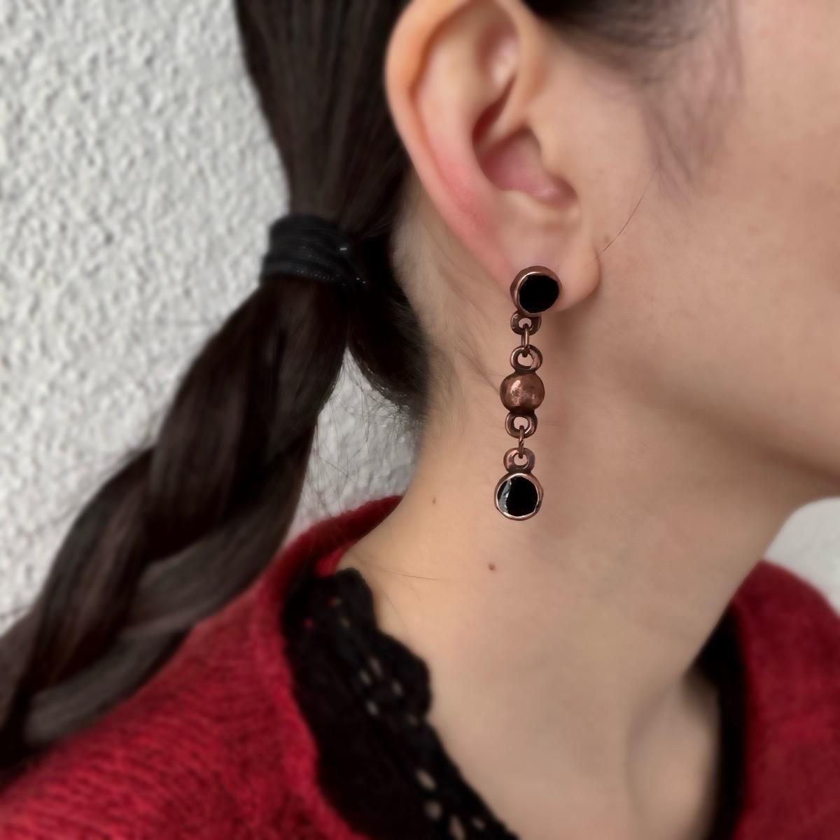 <img class='new_mark_img1' src='https://img.shop-pro.jp/img/new/icons13.gif' style='border:none;display:inline;margin:0px;padding:0px;width:auto;' />1970-80ǯ ֥ ʥ ֥å 󥰥ԥBronze Enamel EarringsDead Stock