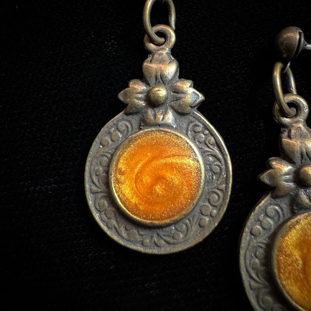 <img class='new_mark_img1' src='https://img.shop-pro.jp/img/new/icons13.gif' style='border:none;display:inline;margin:0px;padding:0px;width:auto;' />1970-80ǯ ֥ ʥ  ԥBronze Enamel EarringsDead Stock