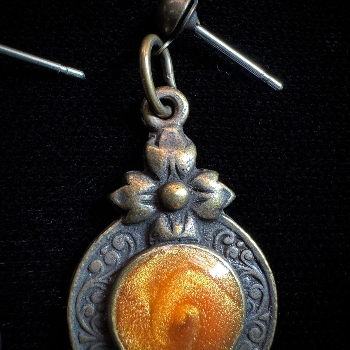 <img class='new_mark_img1' src='https://img.shop-pro.jp/img/new/icons13.gif' style='border:none;display:inline;margin:0px;padding:0px;width:auto;' />1970-80ǯ ֥ ʥ  ԥBronze Enamel EarringsDead Stock