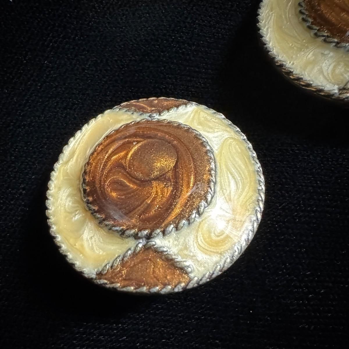 <img class='new_mark_img1' src='https://img.shop-pro.jp/img/new/icons13.gif' style='border:none;display:inline;margin:0px;padding:0px;width:auto;' />1970-80ǯ ֥ ʥ  륤󥰡Bronze Enamel EarringsDead Stock