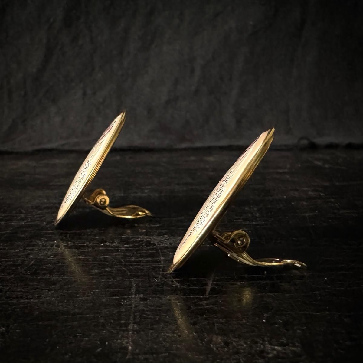 <img class='new_mark_img1' src='https://img.shop-pro.jp/img/new/icons13.gif' style='border:none;display:inline;margin:0px;padding:0px;width:auto;' />ơ ȥꥢ ʥ Х ե 󥰡Metal Enamel EarringsDead Stock