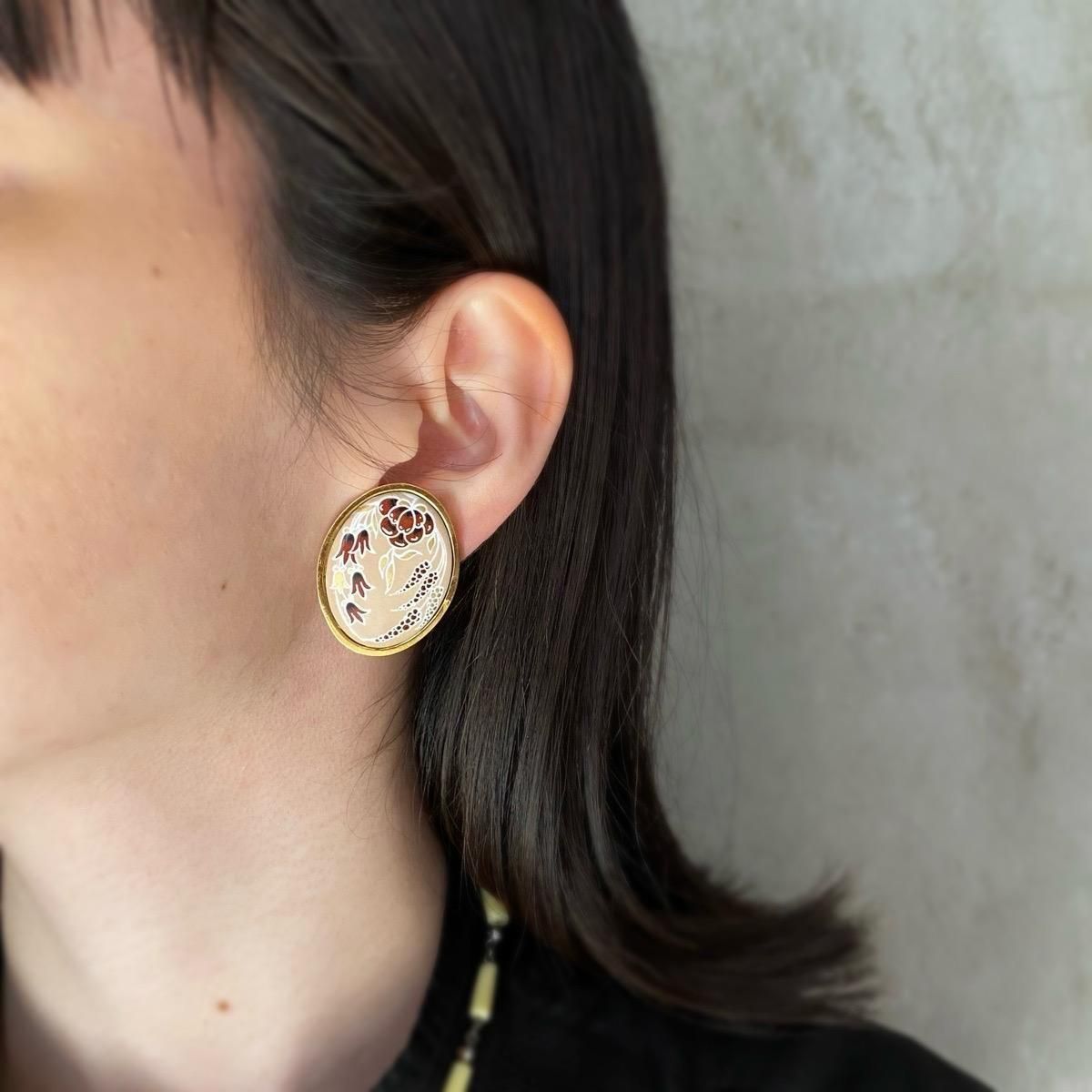 <img class='new_mark_img1' src='https://img.shop-pro.jp/img/new/icons13.gif' style='border:none;display:inline;margin:0px;padding:0px;width:auto;' />ơ ȥꥢ ʥ Х ե 󥰡Metal Enamel EarringsDead Stock