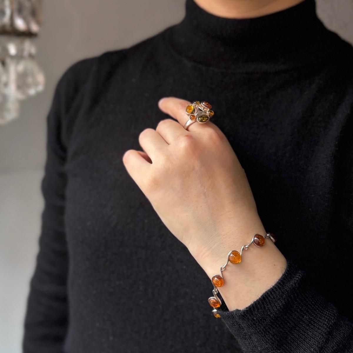 ヴィンテージ シルバー アンバー ブレスレット（Silver Amber Bracelet
