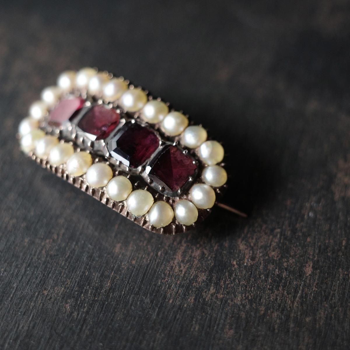 ジョージアン ガーネット パール ブローチ（Georgian Garnet Pearl