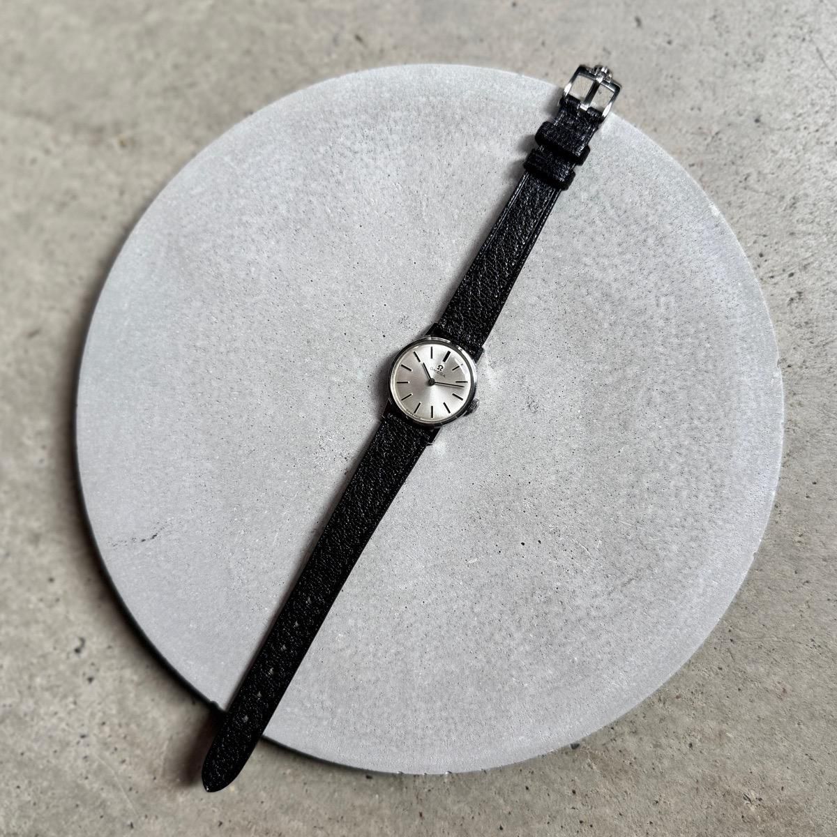 OMEGA （オメガ）SS ラウンド サンレイダイヤル 純正尾錠 - JeJe PIANO