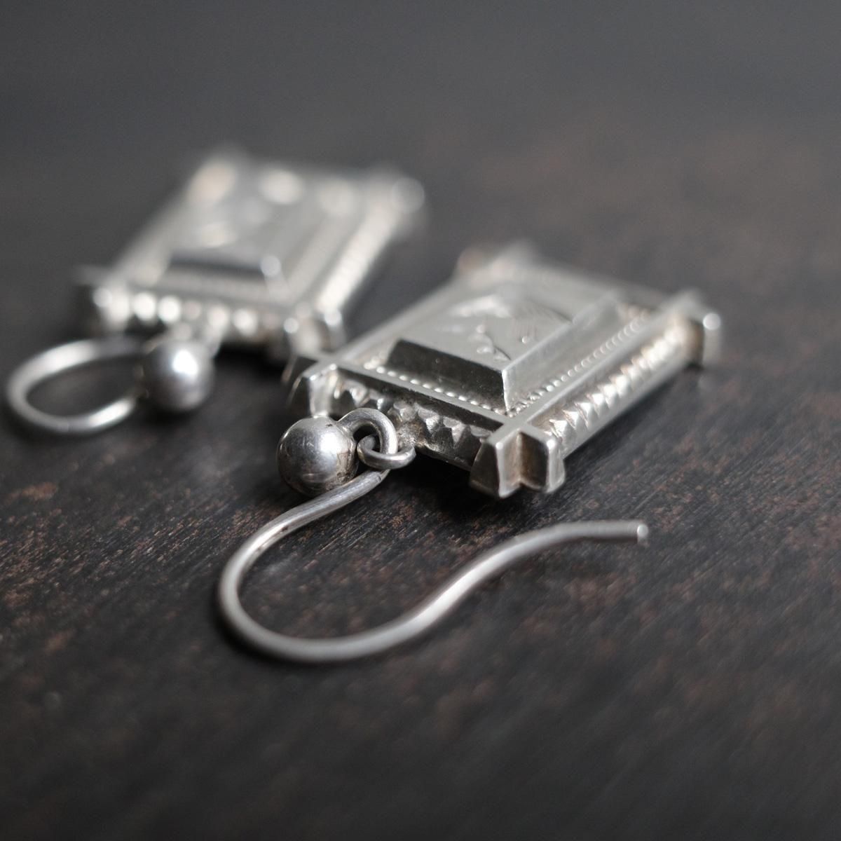 ヴィクトリアン シルバー 鳥 ピアス（Victorian Silver Bird Earring