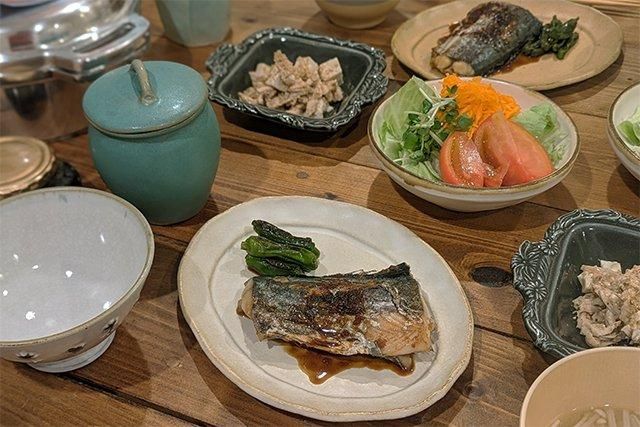 ナチュラルな楕円皿 | 自然体の美しさ - M's homelife ナチュラルな楕円皿 | 自然体の美しさ - M's homelife
