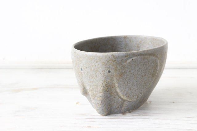 かとうゆみ　陶芸　ゾウ　鉢 かとうゆみ 陶芸 ゾウ 鉢 Amazon.co.jp: かとうゆみ 陶芸 作品